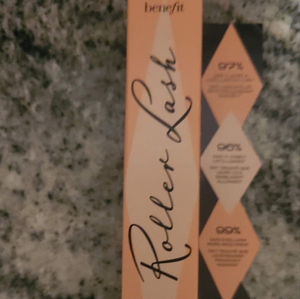 Benefit roller lash mascara, large full size hp🔥